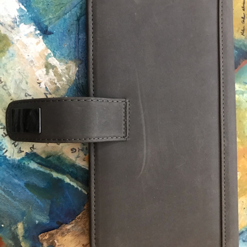 Gray Wallet - Picture 6 of 7